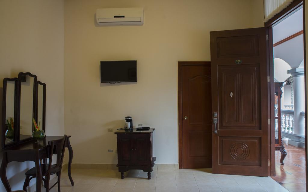 Hotel Real La Merced غرناطة الغرفة الصورة